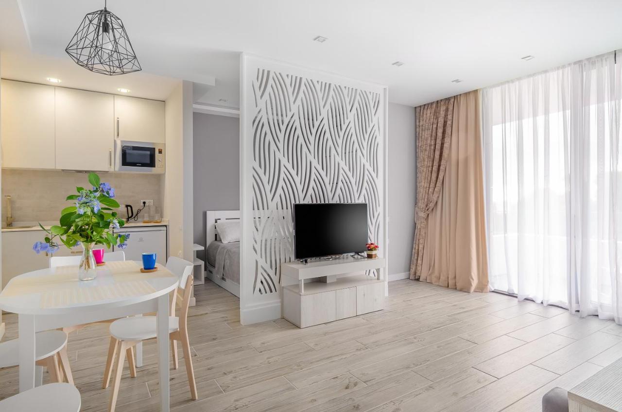 Green Line Apartment Батуми Екстериор снимка