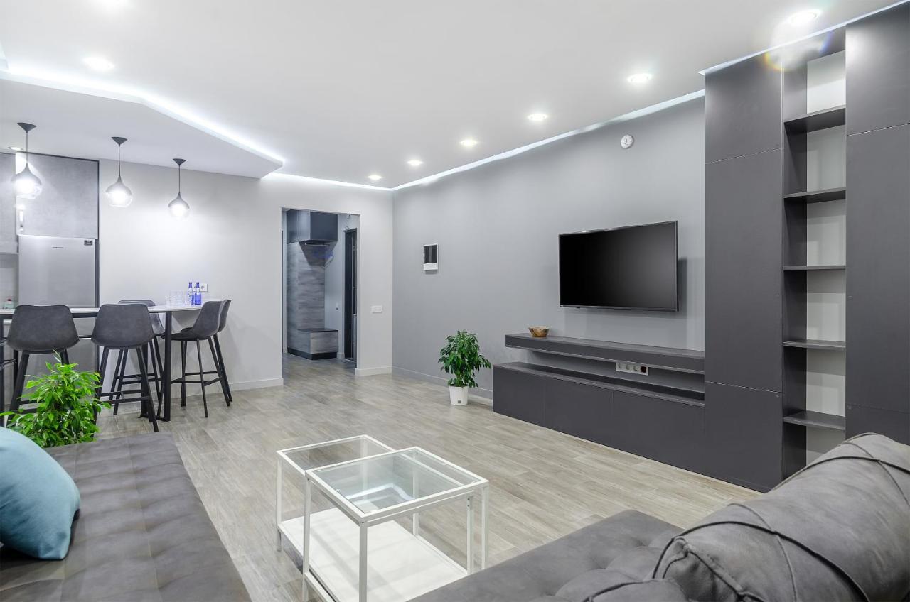 Green Line Apartment Батуми Екстериор снимка